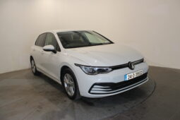 
										Volkswagen Golf Life full									
